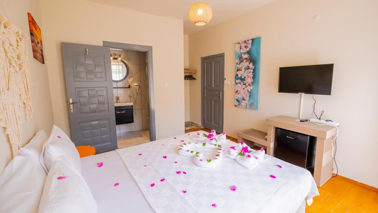 Vera Hotel كاس المظهر الخارجي الصورة