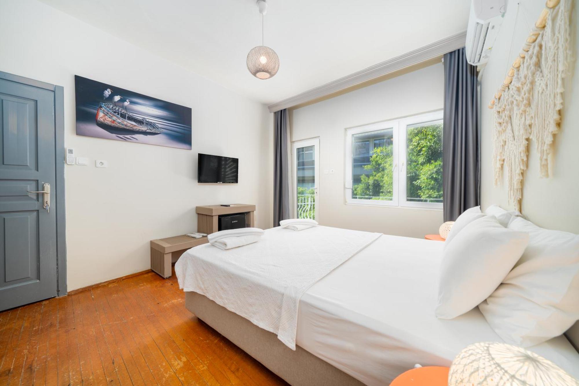 Vera Hotel كاس المظهر الخارجي الصورة